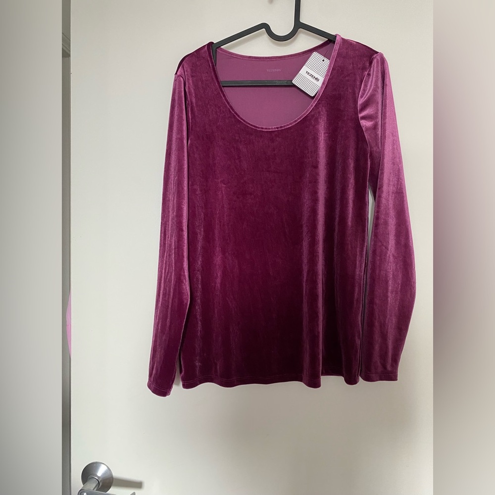 Velvet NWT Tezenis Velvet Scoop Neck Long Sleeve Top Plum Purple Size S